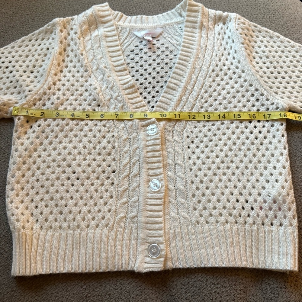Juniors 2 pack Sweaters Cream and Green No Boundaries size 7-9 - Picture 9 of 12